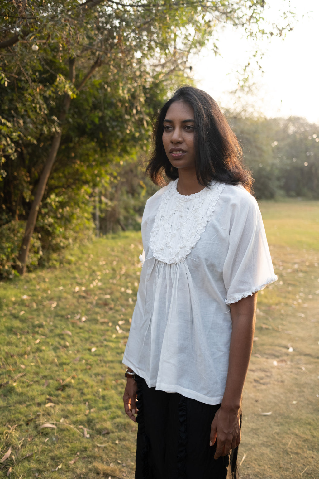 Luna Bib Top