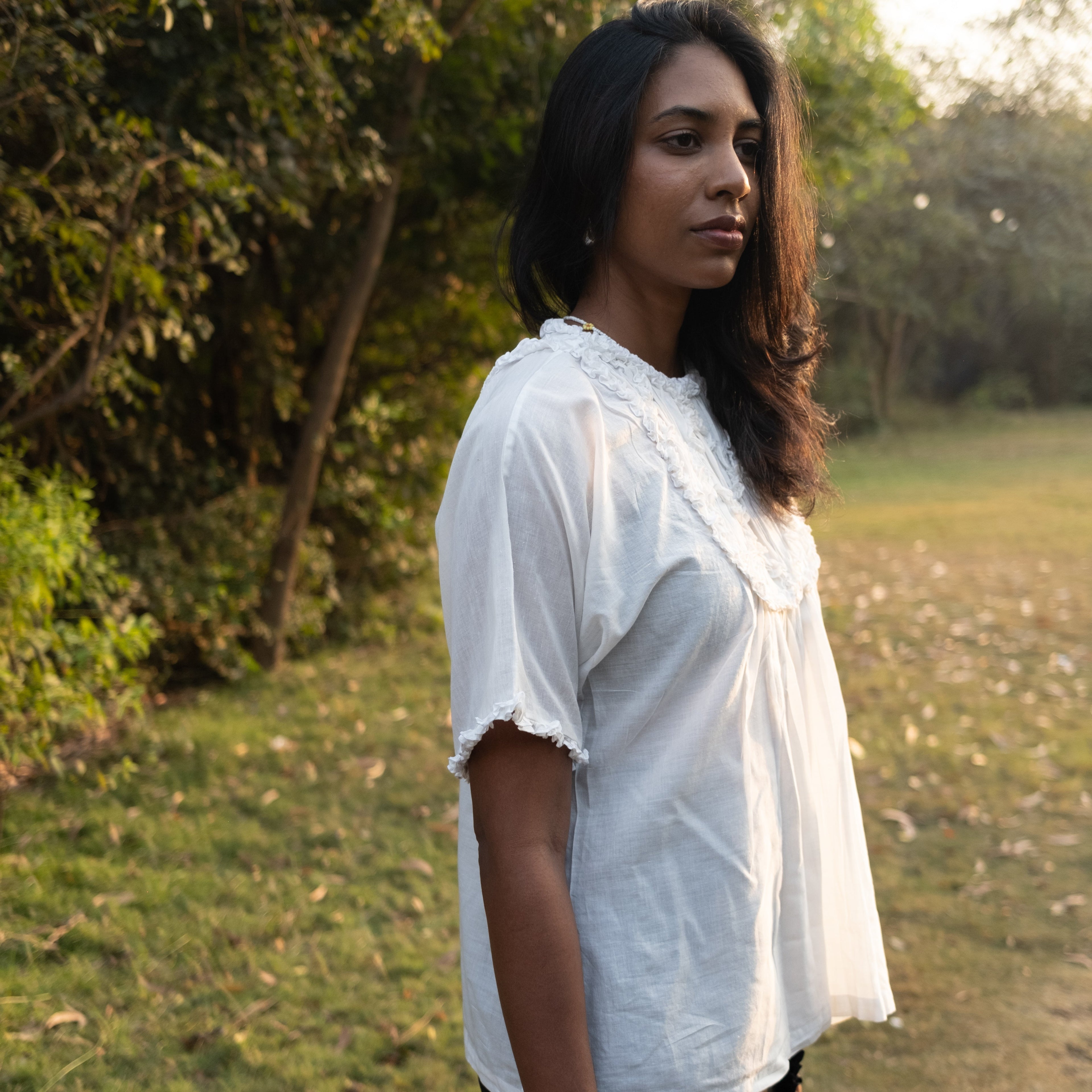 Luna Bib Top